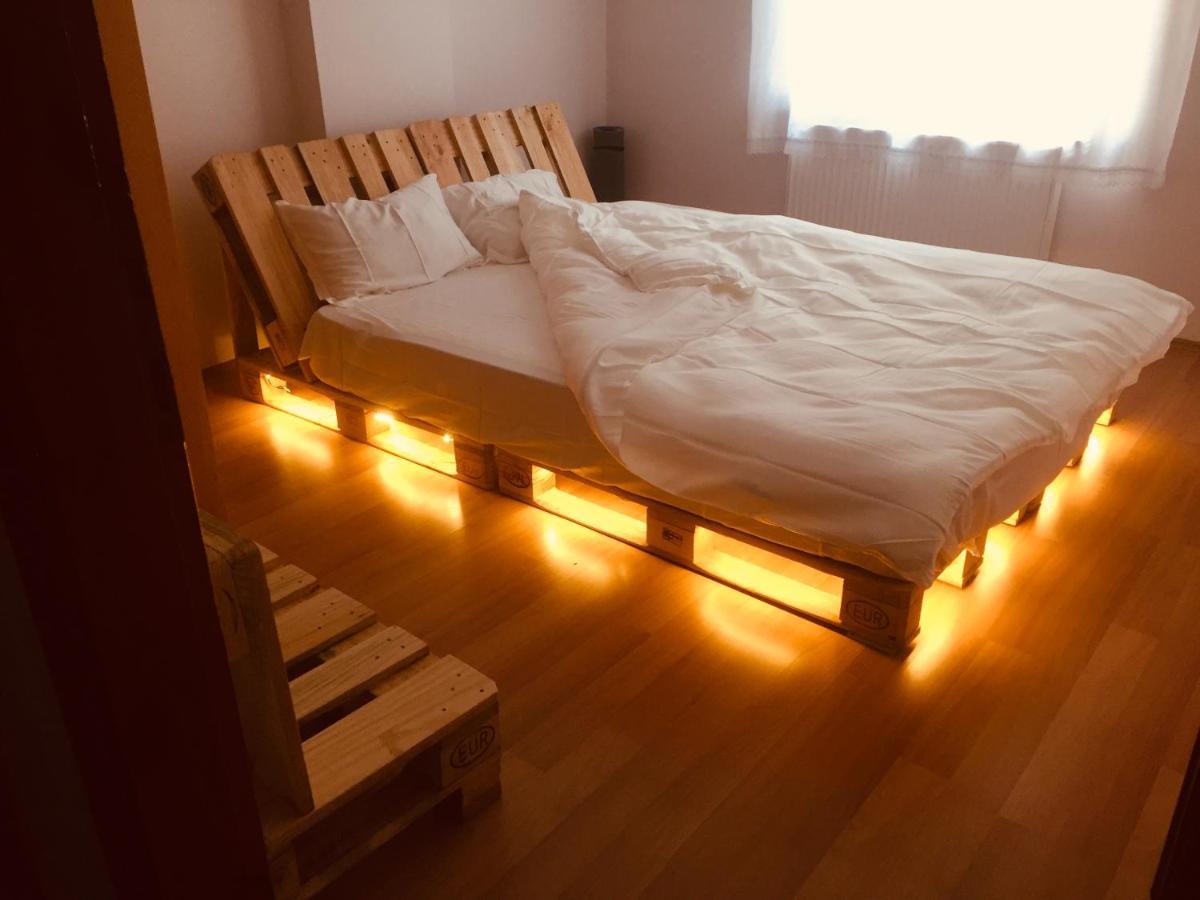 اسطنبول Single Room, Одноместная Комната В Доме, Chambre D'Une Personne, Habitacion Individual المظهر الخارجي الصورة